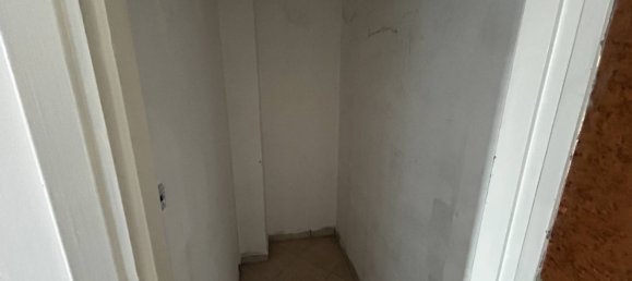 2 bedrooms Apartment in Turin, Italy No. 359105 10