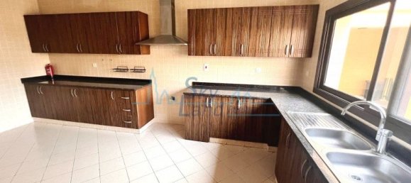 6 chambres Villa à Al Barsha, UAE No. 56475 4