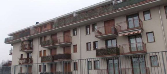 2غرفة شقة في Limbiate, Italy رقم 290868 3