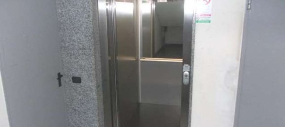 2غرفة شقة في Limbiate, Italy رقم 290868 6