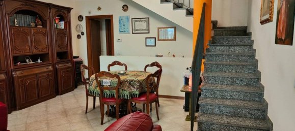 4 bedrooms House in Cologno Monzese, Italy No. 326556 9