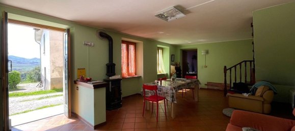 Дом с 5 комнатами в Санто Стефано Бельбо, Италия № 123975 9