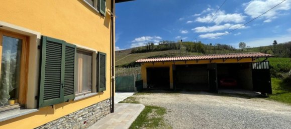 Дом с 5 комнатами в Санто Стефано Бельбо, Италия № 123975 16