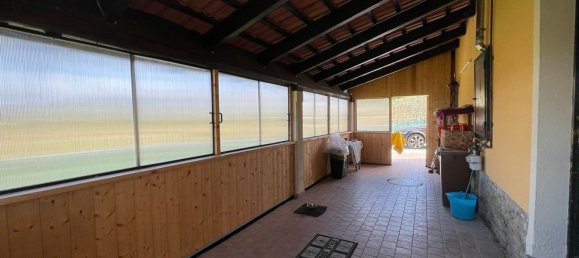 Дом с 5 комнатами в Санто Стефано Бельбо, Италия № 123975 6