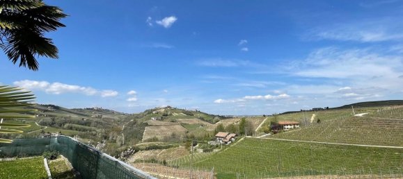 Дом с 5 комнатами в Санто Стефано Бельбо, Италия № 123975 5