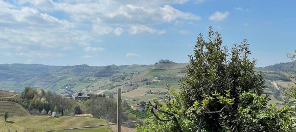 Дом с 5 комнатами в Санто Стефано Бельбо, Италия № 123975 2