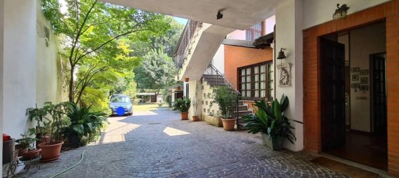 10 rooms Villa in Legnano, Italy No. 167147 5