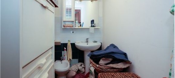 2 Schlafzimmer Haus in Genoa, Italy, Nr. 289495 39