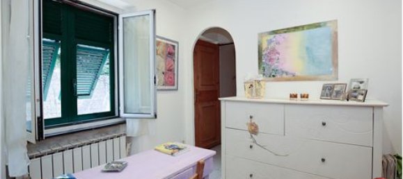 2 Schlafzimmer Haus in Genoa, Italy, Nr. 289495 24