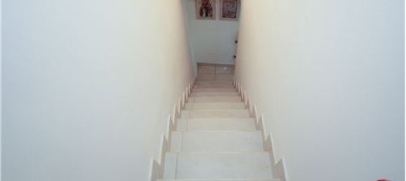 2 Schlafzimmer Haus in Genoa, Italy, Nr. 289495 11