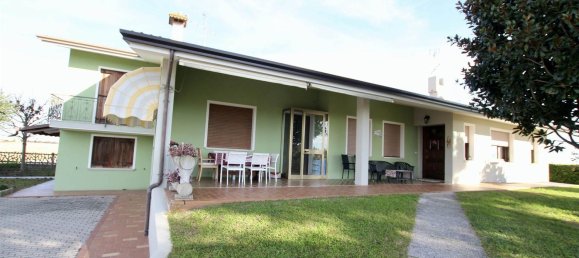 10-salle Villa à Caorle, Italy No. 87945 2