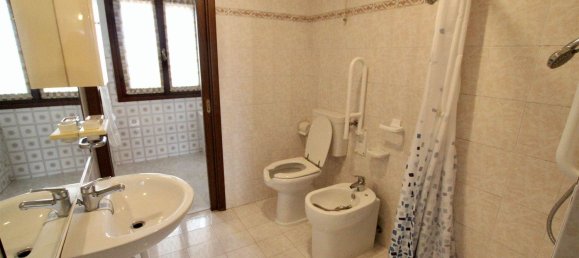 10-salle Villa à Caorle, Italy No. 87945 24