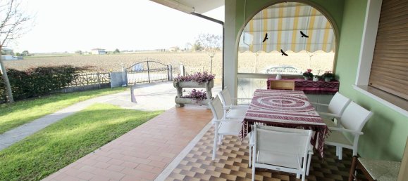 10-salle Villa à Caorle, Italy No. 87945 5