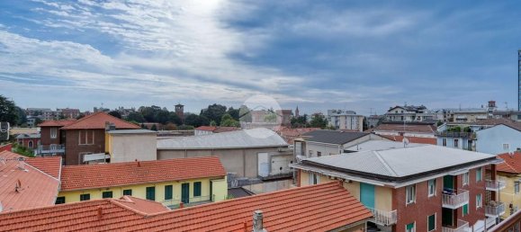 Apartamento de 3 dormitorios en Busto Arsizio, Italy No. 363473 19