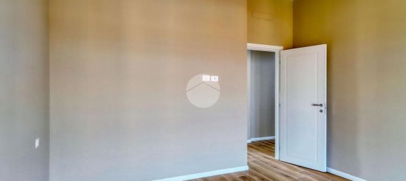 Apartamento de 3 dormitorios en Busto Arsizio, Italy No. 363473 12