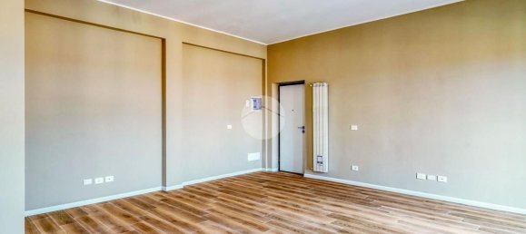 Apartamento de 3 dormitorios en Busto Arsizio, Italy No. 363473 6