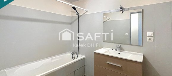 3 Schlafzimmer Wohnung in Vienne, France, Nr. 61674 8