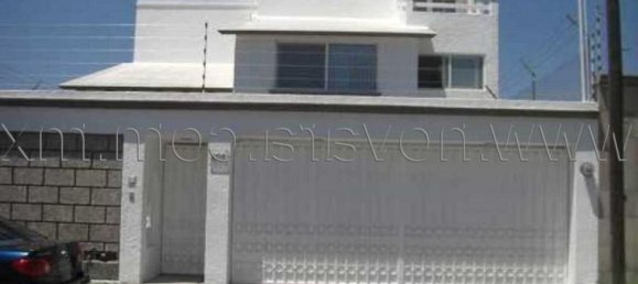 Casa de 3 dormitorios en Querétaro, Mexico No. 146395 2