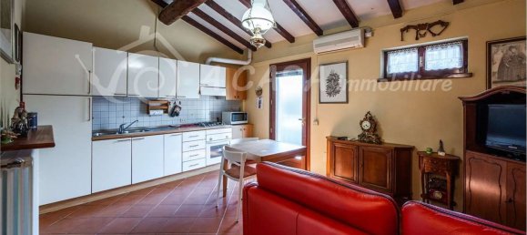 5 bedrooms Apartment in Felino, Italy No. 379073 5