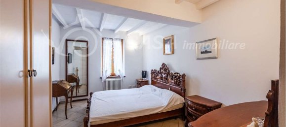 5 bedrooms Apartment in Felino, Italy No. 379073 11