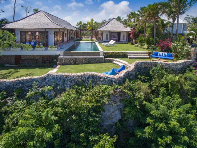 4 bedrooms Villa for rent in South Kuta, Badung, Bali, Indonesia № 3536