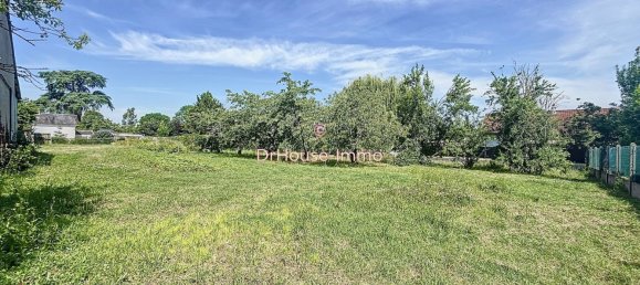 Grundstück in Chateau-la-Valliere, France 1654m², Nr. 48204 9