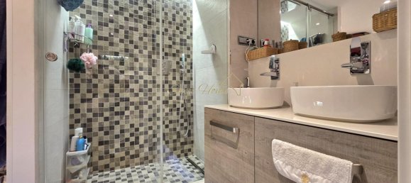 4 bedrooms Penthouse in Premia De Mar, Spain No. 209495 50