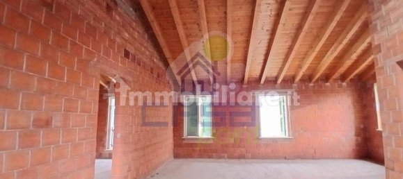 3 bedrooms House in San Martino dall'Argine, Italy No. 122851 3