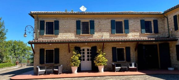 4 bedrooms Villa in Pesaro, Italy No. 102718 17