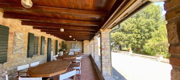 4 bedrooms Villa in Pesaro, Italy No. 102718 4