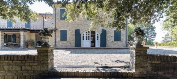 4 bedrooms Villa in Pesaro, Italy No. 102718 37