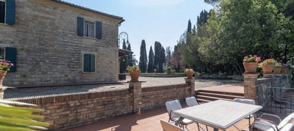 4 bedrooms Villa in Pesaro, Italy No. 102718 27