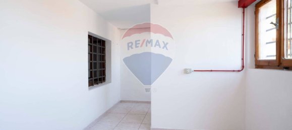 2 Schlafzimmer Haus in Recanati, Italy, Nr. 319845 5