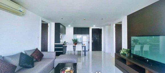 2 bedrooms Condo in Si Racha, Thailand No. 15464 4