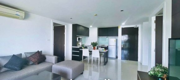 2 bedrooms Condo in Si Racha, Thailand No. 15464 3