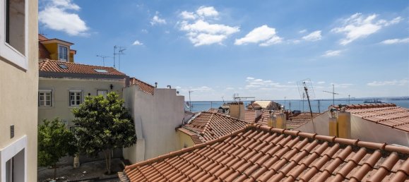 250m² Building in Lisbon, Portugal No. 117053 14