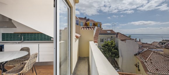 250m² Building in Lisbon, Portugal No. 117053 12