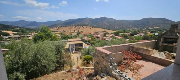 4 bedrooms Villa in Sinnai, Italy No. 302124 6