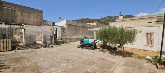 4 bedrooms Villa in Sinnai, Italy No. 302124 12