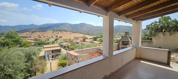 4 bedrooms Villa in Sinnai, Italy No. 302124 5