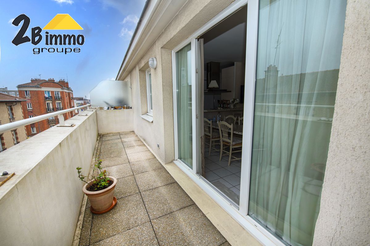 3 bedrooms Apartment in Vitry-sur-Seine, France No. 114295