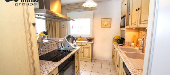 3 bedrooms Apartment in Vitry-sur-Seine, France No. 114295 3