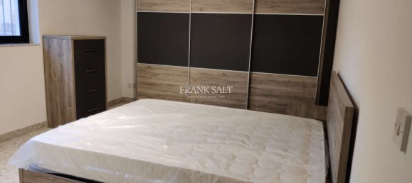 2 bedrooms Apartment in Pembroke, Malta No. 6451 7