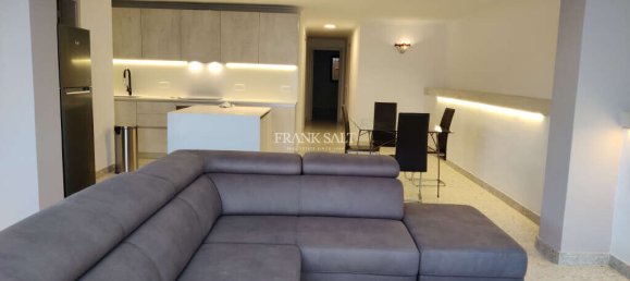 2 bedrooms Apartment in Pembroke, Malta No. 6451 2