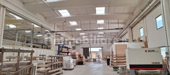 1900m² Warehouse in Serino, Italy No. 317775 4