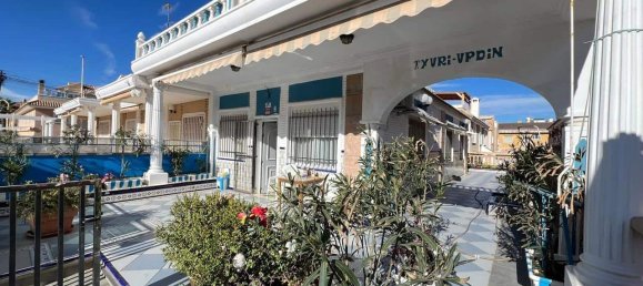 3 Schlafzimmer Haus in Torrevieja, Spain, Nr. 188651 8