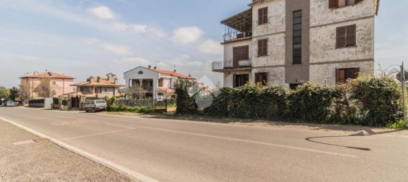 5 rooms Apartment in Bassano Romano, Italy No. 38060 16