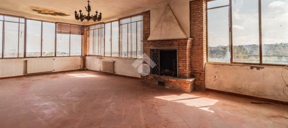 5 rooms Apartment in Bassano Romano, Italy No. 38060 2