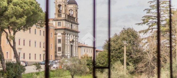 5 rooms Apartment in Bassano Romano, Italy No. 38060 10