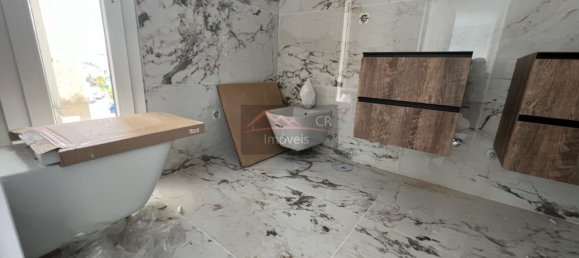 4 bedrooms House in Corroios, Portugal No. 117811 2